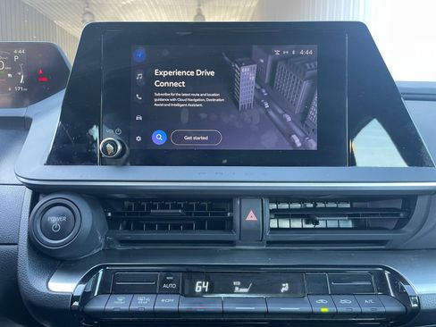 Used 2025 Toyota Prius LE image 21