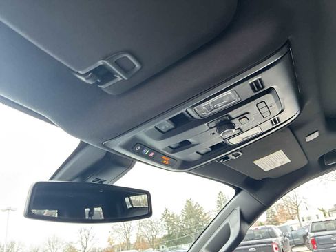 Certified 2022 Chevrolet Suburban RST w/ Luxury Package image 35