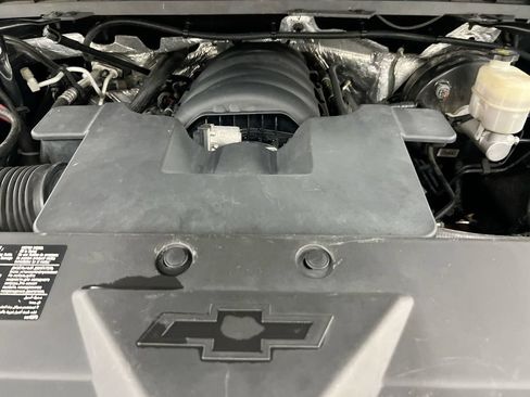 Used 2017 Chevrolet Silverado 1500 LT w/ All Star Edition AWD/4WD image 24
