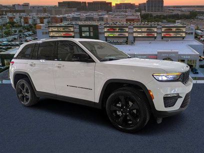 Certified 2025 Jeep Grand Cherokee Limited w/ Black Appearance Package