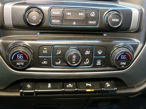 Used 2019 GMC Sierra 2500 SLE w/ SLE Preferred Package AWD/4WD image 23