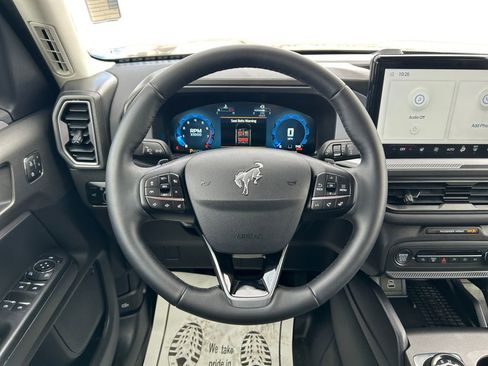 Used 2025 Ford Bronco Sport Badlands image 13