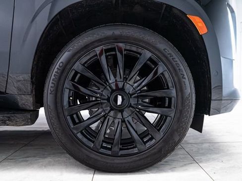 Used 2021 Cadillac Escalade ESV Premium Luxury image 34