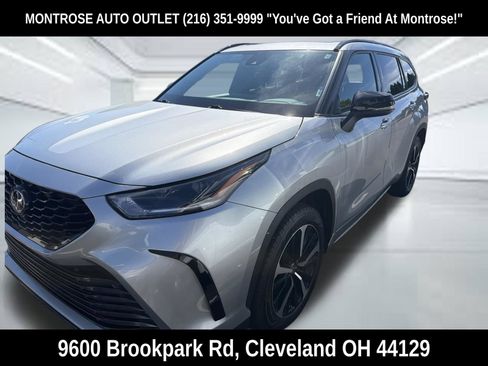 Used 2021 Toyota Highlander XSE AWD/4WD image 8