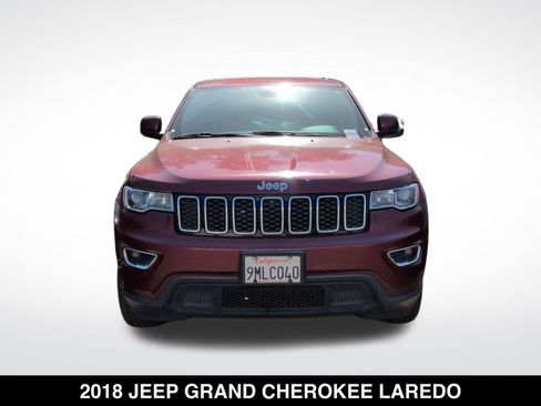 Used 2018 Jeep Grand Cherokee Laredo RWD image 2