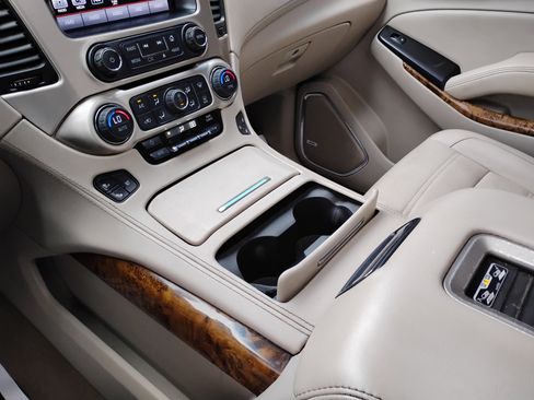 Used 2016 GMC Yukon Denali w/ Open Road Package image 12