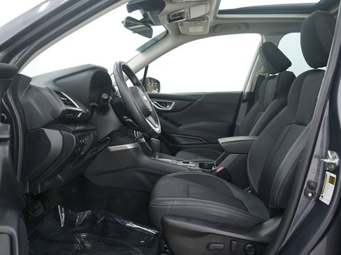 Used 2023 Subaru Forester Premium image 21