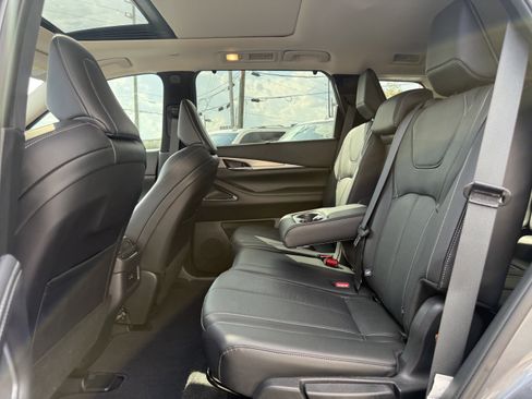 Certified 2025 INFINITI QX60 Luxe image 15