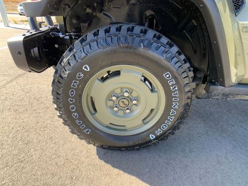 New 2026 Jeep Gladiator Willys AWD/4WD image 27