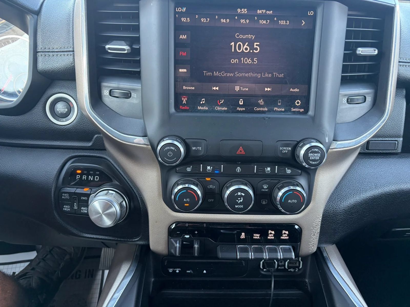 Used 2019 RAM 1500 Laramie w/ Sport Appearance Package AWD/4WD image 16
