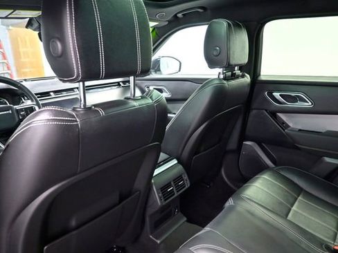 Used 2022 Land Rover Range Rover Velar R-Dynamic S image 13