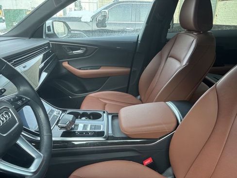 Certified 2023 Audi Q8 Premium Plus w/ Premium Plus Package image 3