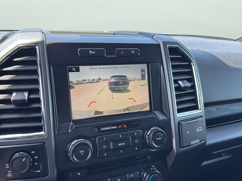 Used 2015 Ford F150 XLT w/ Equipment Group 302A Luxury AWD/4WD image 14