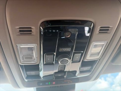 New 2026 GMC Yukon XL Denali w/ Sun & Power Step Package AWD/4WD image 25