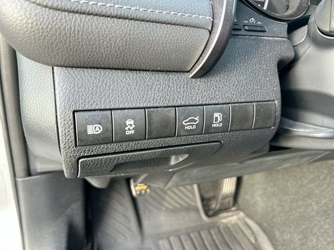 Used 2023 Toyota Camry SE w/ Convenience Package FWD image 14