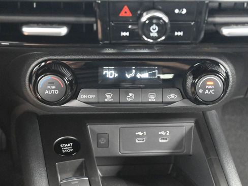 Used 2026 Nissan Kicks SV FWD image 17