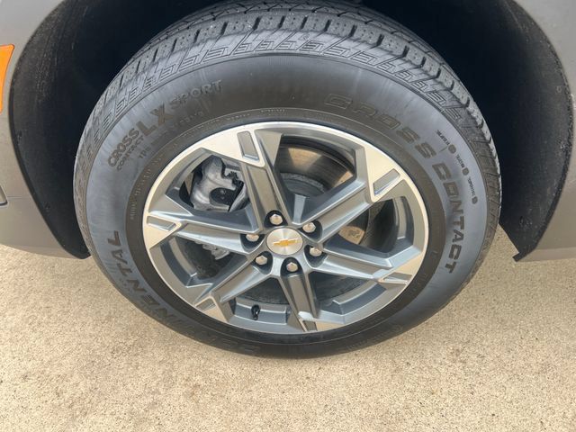 Used 2025 Chevrolet Blazer LT AWD/4WD image 9