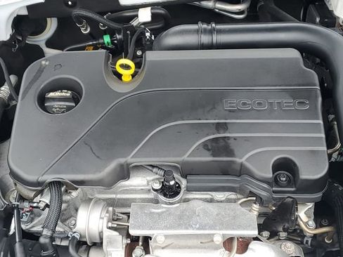 Used 2025 Chevrolet Malibu LT image 28