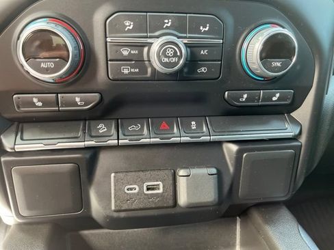 Used 2022 Chevrolet Silverado 1500 LT Trail Boss w/ Bed Protection Package AWD/4WD image 21