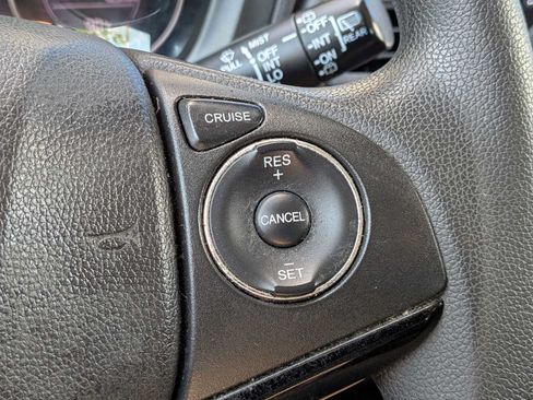 Used 2017 Honda HR-V LX image 20