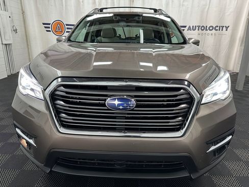 Used 2022 Subaru Ascent Limited w/ Technology Package AWD/4WD image 3