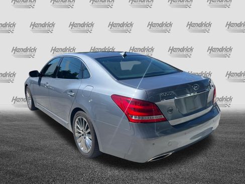 Used 2014 Hyundai Equus Signature RWD image 8