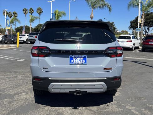 New 2025 Honda Pilot TrailSport image 28