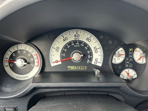 Used 2013 Toyota FJ Cruiser 4WD w/ Upgrade Pkg image 19