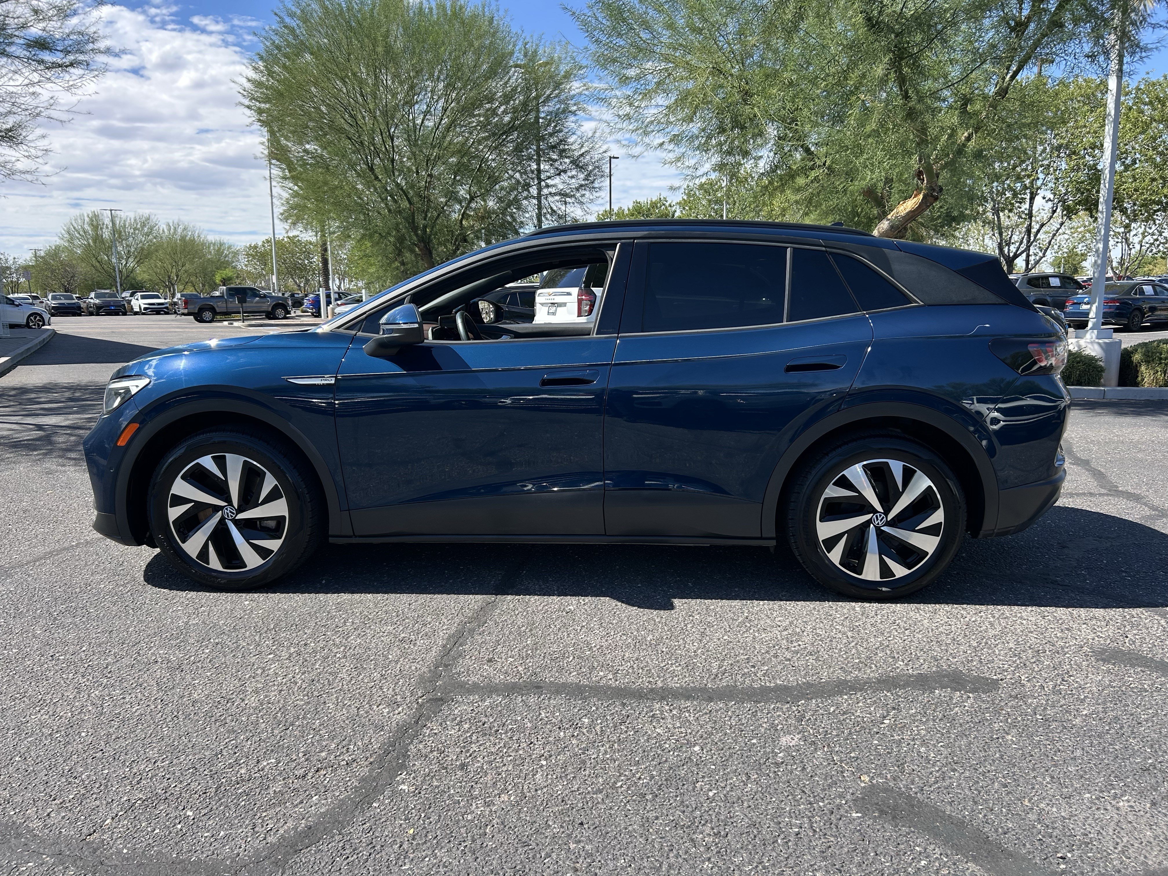 Used 2023 Volkswagen ID.4 Pro RWD image 2