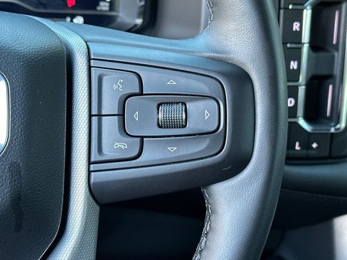 Used 2024 GMC Yukon XL Denali AWD/4WD image 30