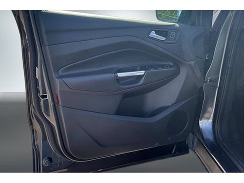 Used 2017 Ford Escape SE w/ Equipment Group 201A AWD/4WD image 19