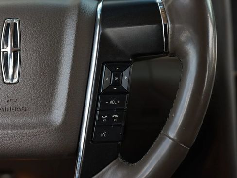 Used 2015 Lincoln Navigator L 2WD image 30