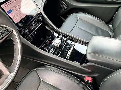 Used 2023 Jeep Grand Cherokee Overland w/ MOPAR Finishing Package image 8