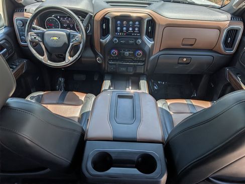 Certified 2022 Chevrolet Silverado 2500 High Country w/ Z71 Off-Road Package AWD/4WD image 26