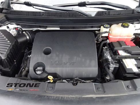 Used 2018 Buick Enclave Essence image 11