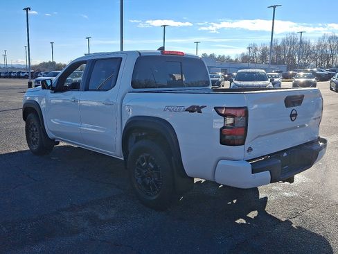 Used 2023 Nissan Frontier PRO-4X w/ Pro-4X Premium Package image 6