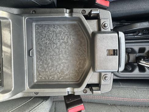 Used 2024 Jeep Wrangler Rubicon image 25