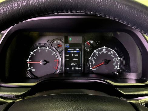 Used 2024 Toyota 4Runner SR5 Premium w/ Moonroof Package AWD/4WD image 13