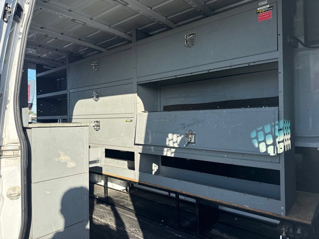 Used 2016 Mercedes-Benz Sprinter 2500 image 9