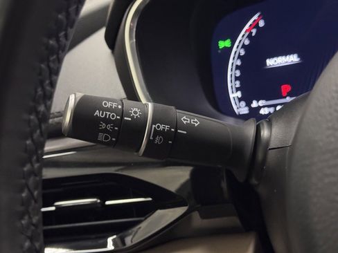 Used 2023 Acura MDX SH-AWD w/ Advance Package image 23