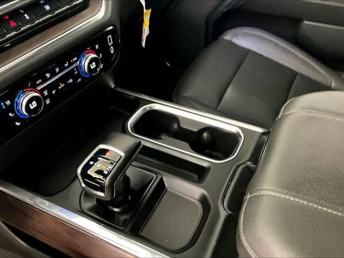 Used 2023 GMC Sierra 1500 SLT image 16