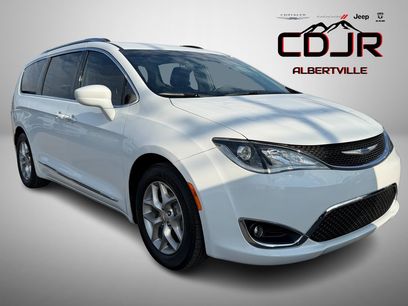 Used 2018 Chrysler Pacifica Touring-L Plus w/ Tire & Wheel Group