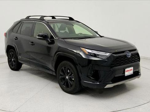 Certified 2022 Toyota RAV4 SE w/ Convenience Package AWD/4WD image 1