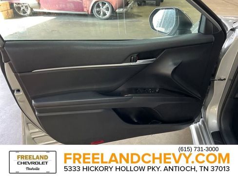 Used 2023 Toyota Camry SE image 10