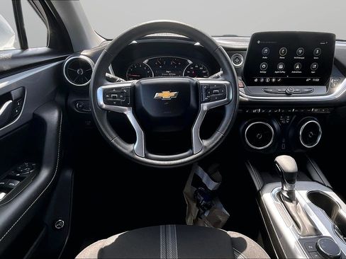 Used 2024 Chevrolet Blazer LT w/ Convenience Package FWD image 5