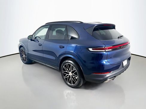 Certified 2026 Porsche Cayenne AWD/4WD image 3