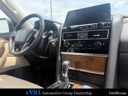 Used 2023 Nissan Armada SL w/ Captain's Chairs Package AWD/4WD image 33