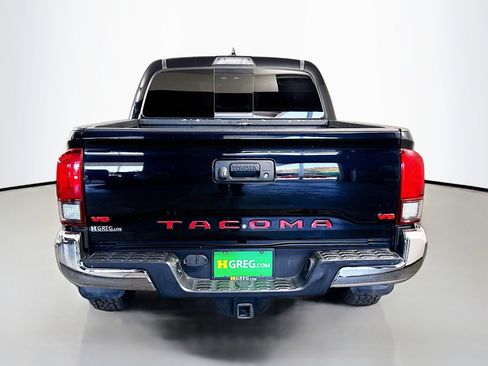 Used 2019 Toyota Tacoma Limited image 8