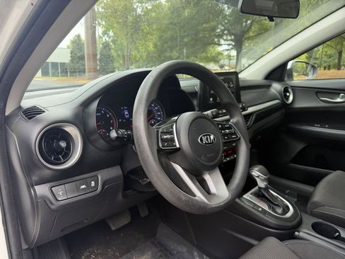 Used 2019 Kia Forte Sedan FWD image 10