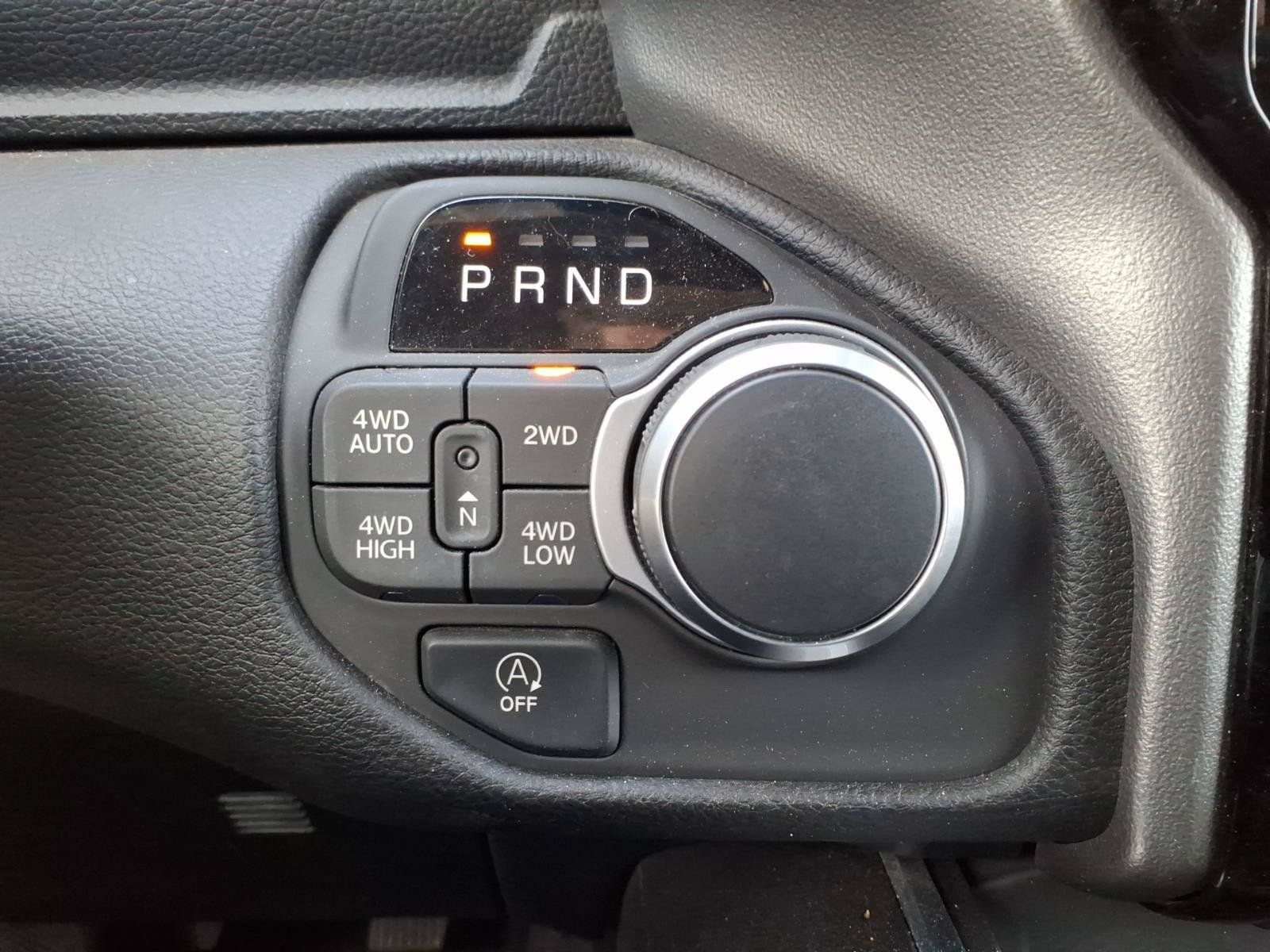 Used 2025 RAM 1500 Big Horn AWD/4WD image 23